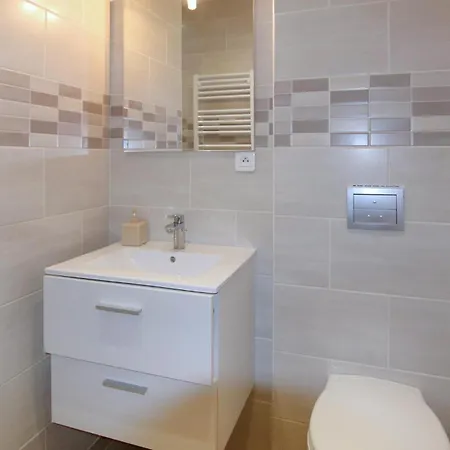 Beautiful In With Kitchen *